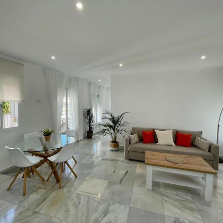 Apartamentos La Reina 阿尔科斯-德拉弗龙特拉 外观 照片