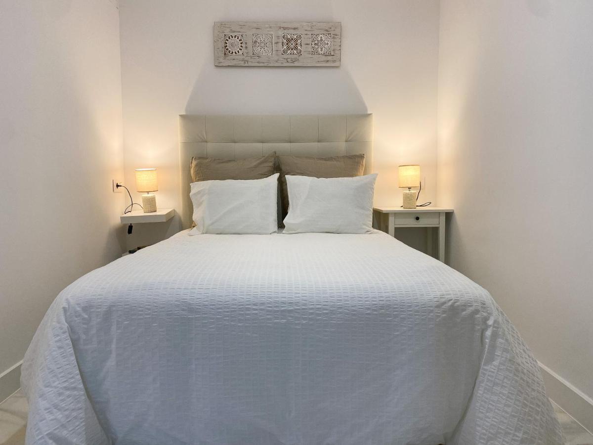 Apartamentos La Reina 阿尔科斯-德拉弗龙特拉 外观 照片