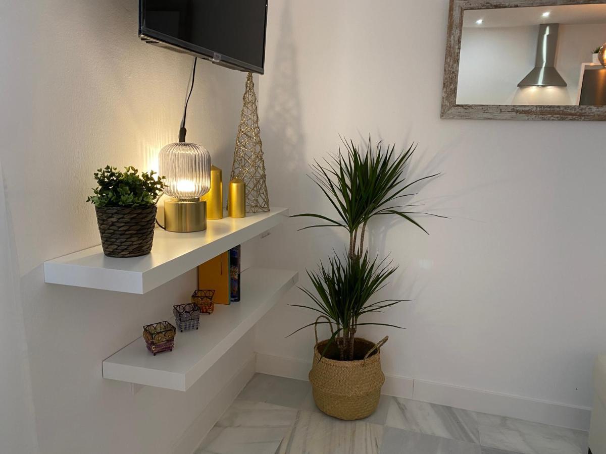 Apartamentos La Reina 阿尔科斯-德拉弗龙特拉 外观 照片