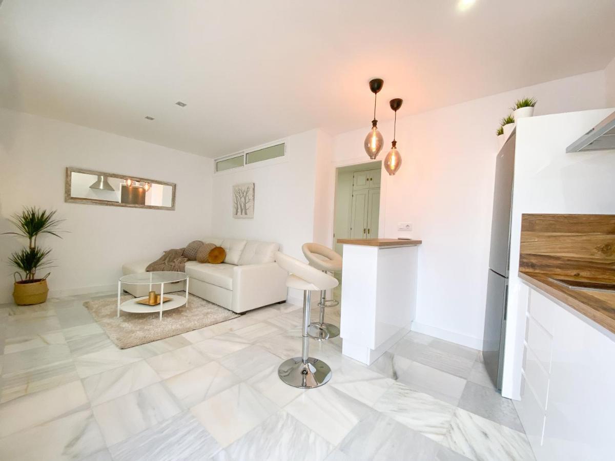 Apartamentos La Reina 阿尔科斯-德拉弗龙特拉 外观 照片