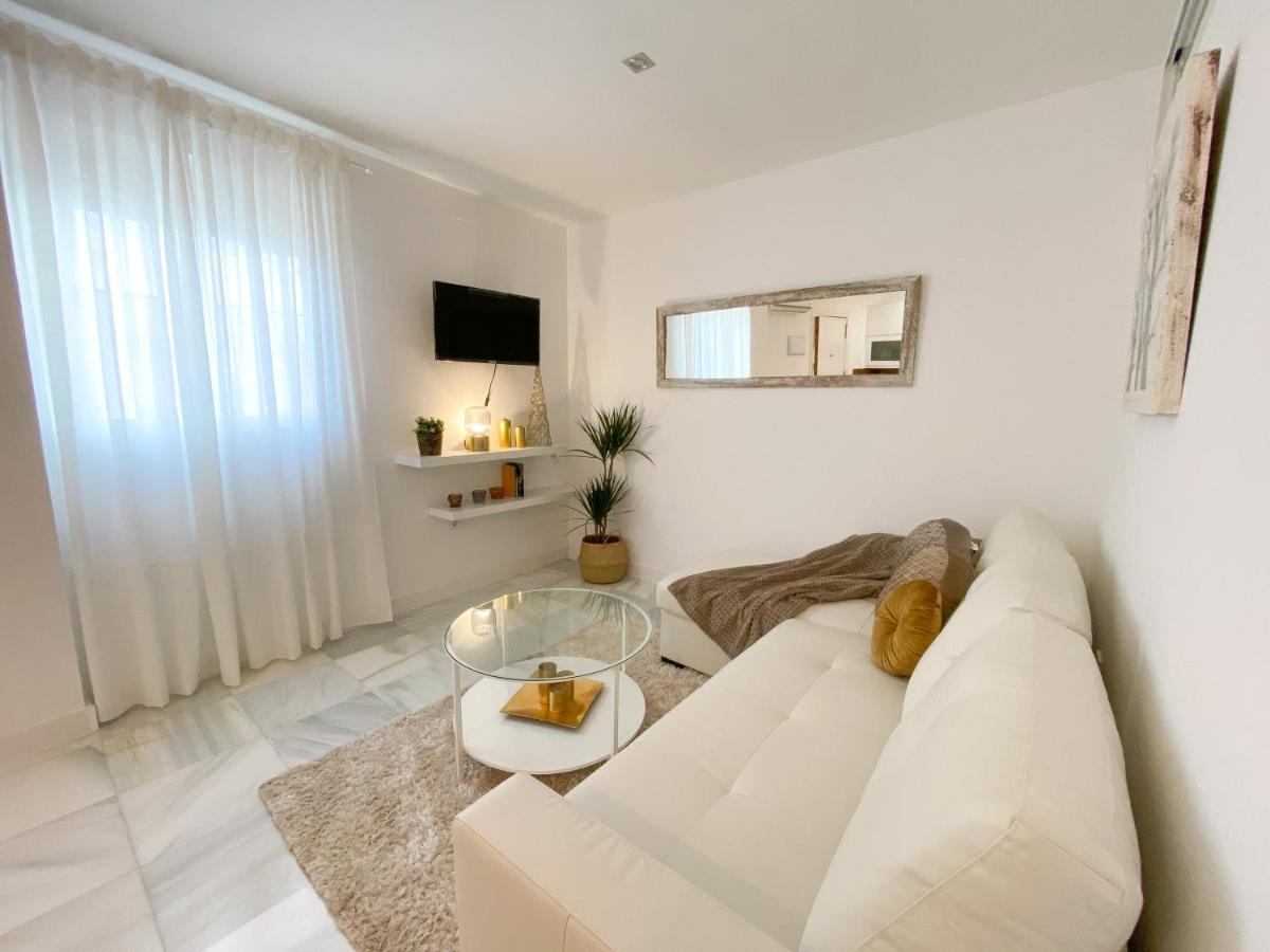 Apartamentos La Reina 阿尔科斯-德拉弗龙特拉 外观 照片