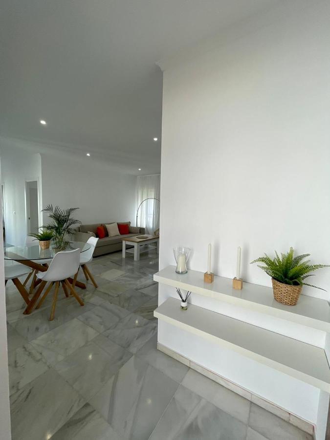 Apartamentos La Reina 阿尔科斯-德拉弗龙特拉 外观 照片