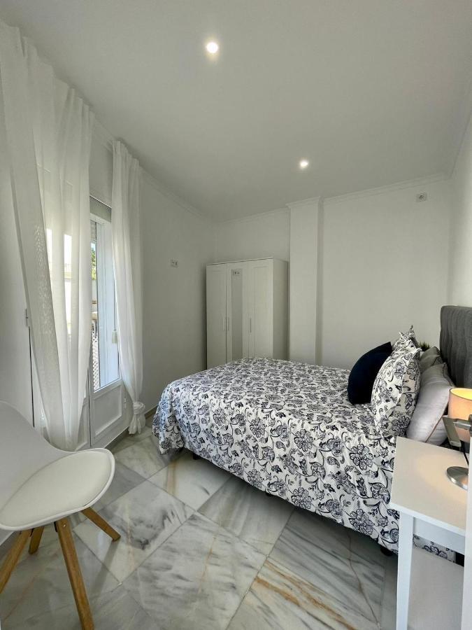 Apartamentos La Reina 阿尔科斯-德拉弗龙特拉 外观 照片