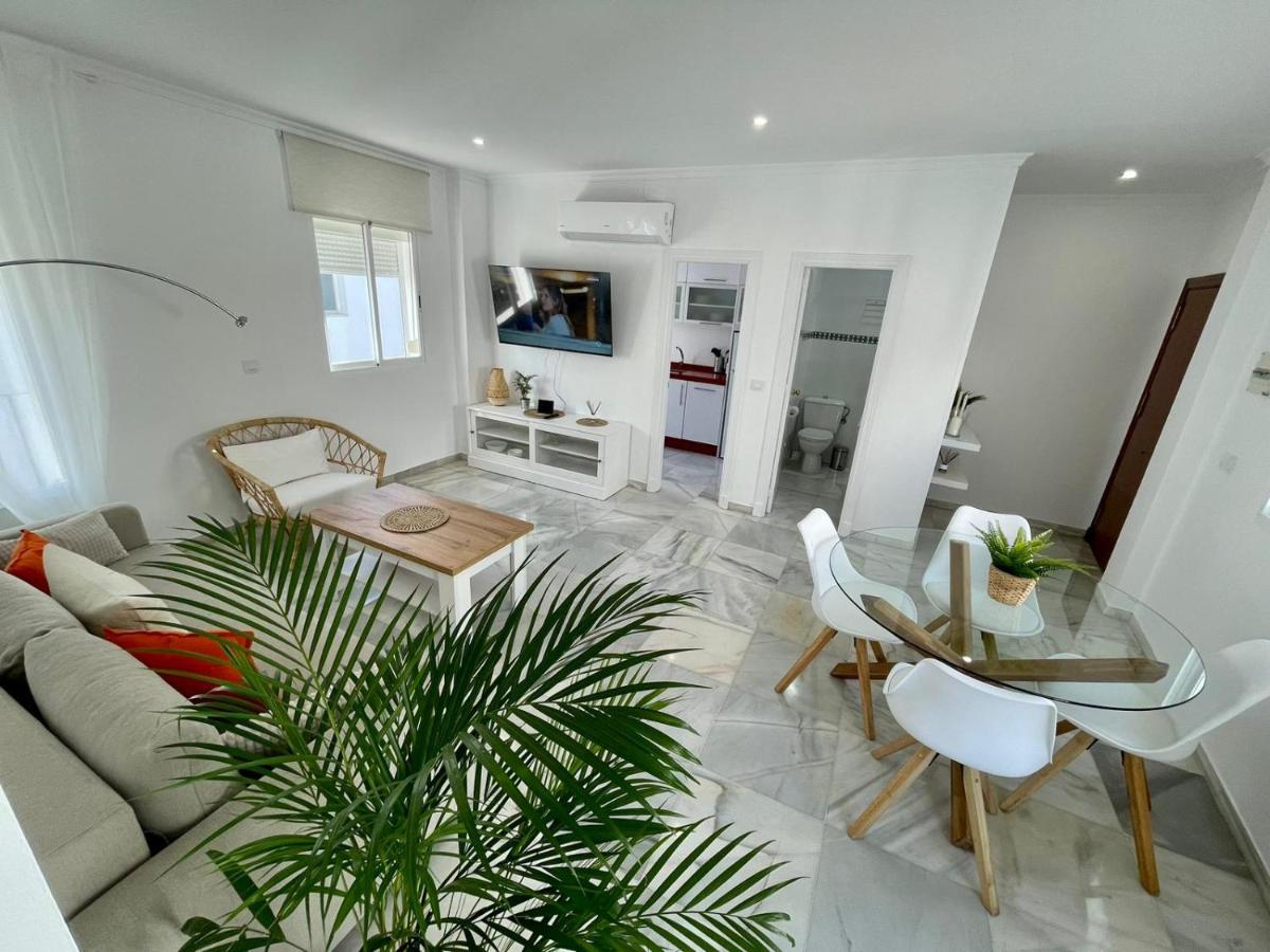Apartamentos La Reina 阿尔科斯-德拉弗龙特拉 外观 照片