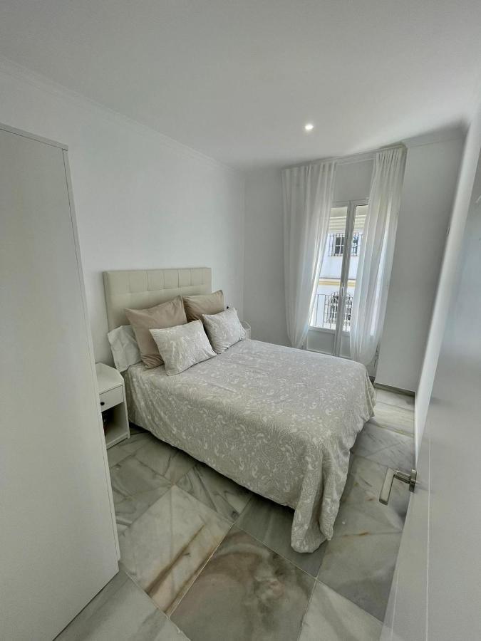Apartamentos La Reina 阿尔科斯-德拉弗龙特拉 外观 照片